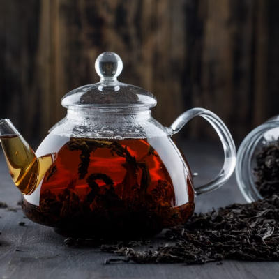 black-tea-with-dry-tea-teapot